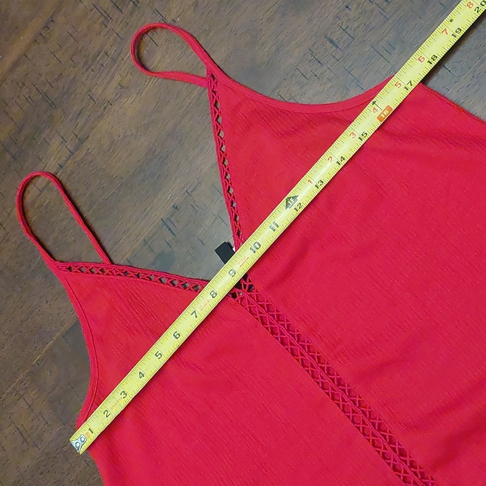 Divided Tank Top - Picture 7 of 9